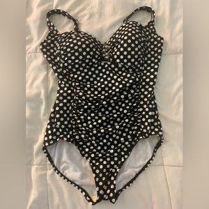 Miracle Bathing Suit black white polka dots size 12